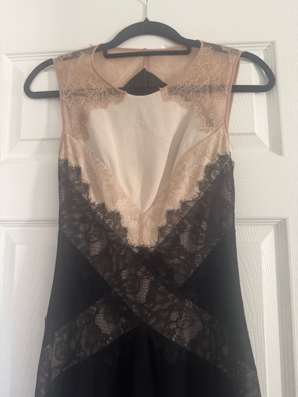 BCBGMaxAzria Aida Trumpet Full Length Lace Black Tie Dress Size 0 - Picture 3 of 7